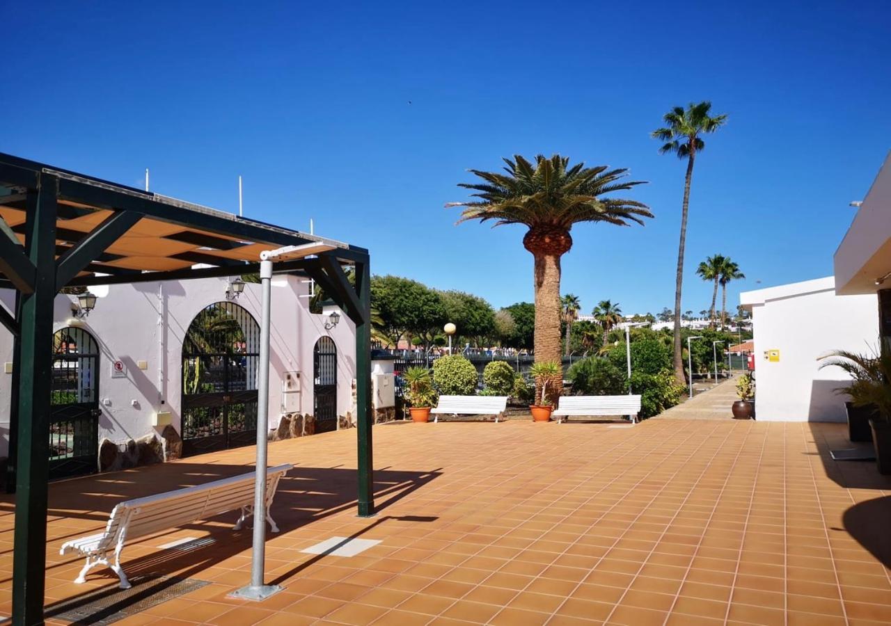 Maspalomas Lago Industrial Style Exterior photo